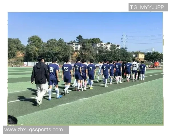 青少年校园足球的蓬勃发展与未来展望促进身心健康与团队精神的培养